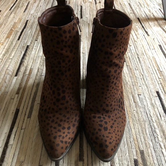 Windsor Boots - Picture 1 of 11